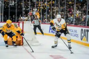 Supertähti teki kovan paljastuksen – NHL-fanit joutuu jännittämään pitkään