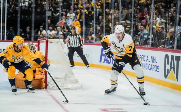 Supertähti teki kovan paljastuksen – NHL-fanit joutuu jännittämään pitkään