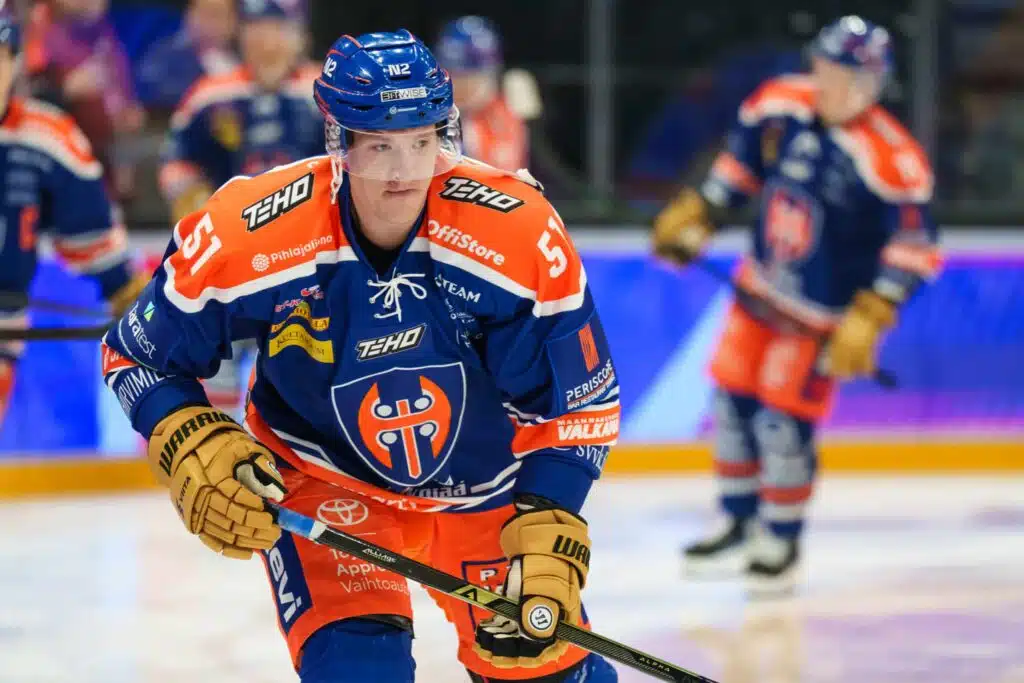 Tappara pöllytti kärkipelissä – HIFK venytti yllätysputkeaan