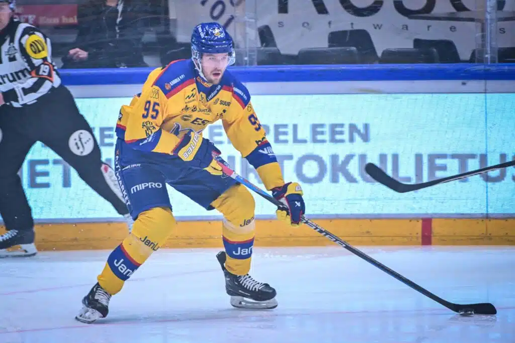 MM-mitalisti palaa Liigaan – ”Positiivista energiaa ja johtajuutta”