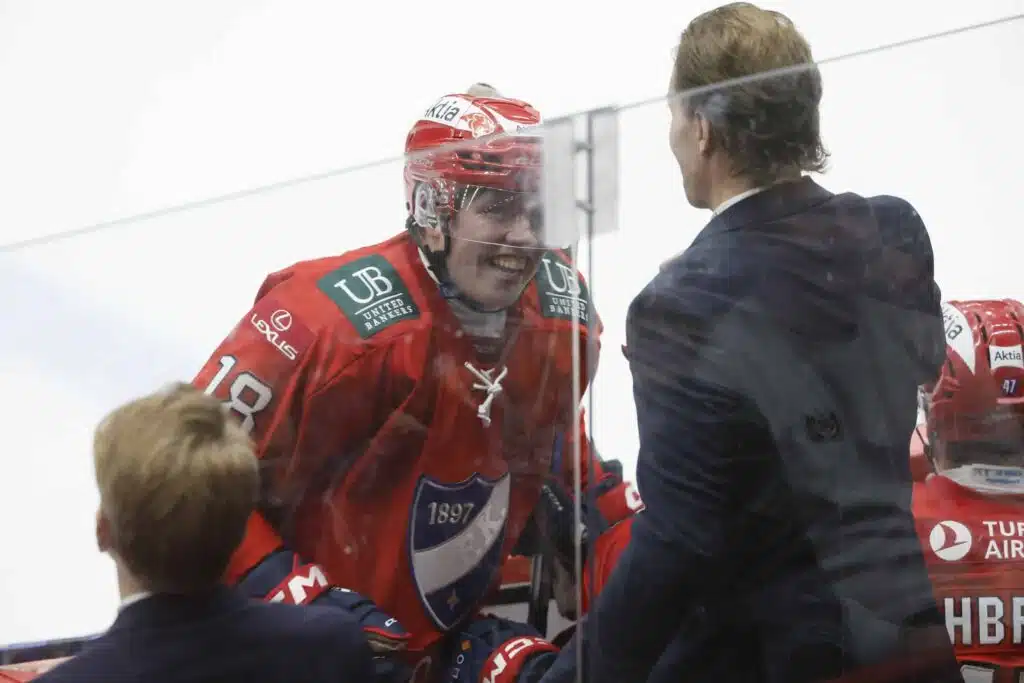 Olli Jokinen hehkutti 17-vuotiasta suojattiaan