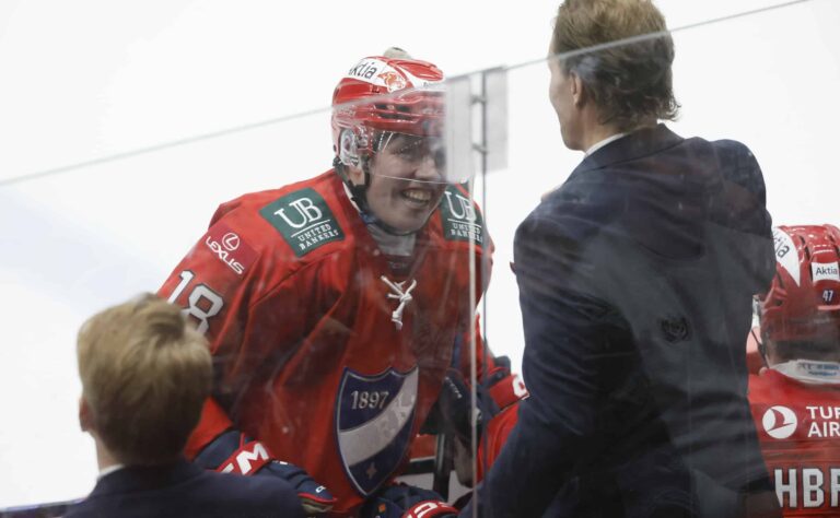 Olli Jokinen hehkutti 17-vuotiasta suojattiaan