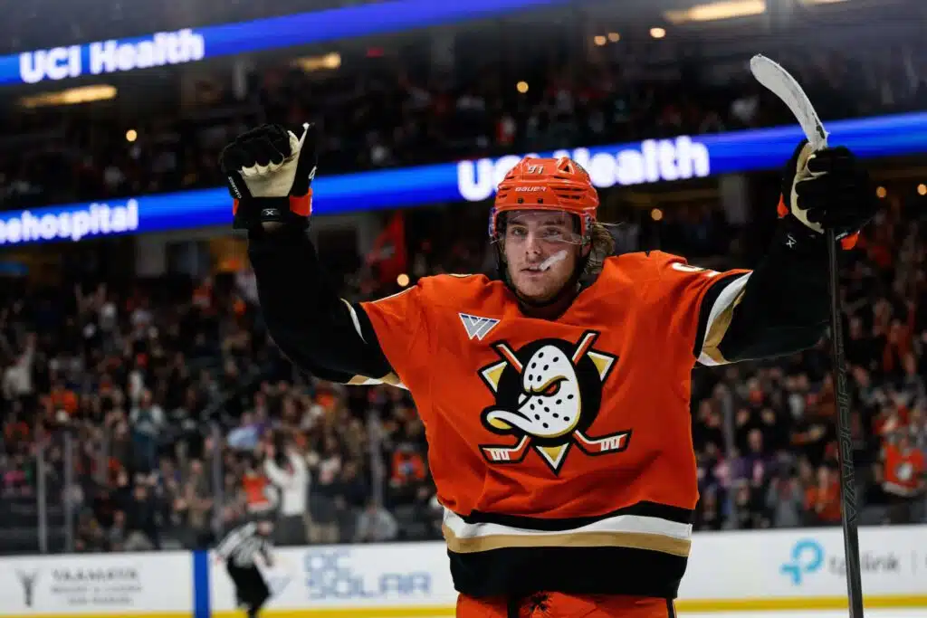 NHL:n ruotsalaistykki järisyttävässä ennätystahdissa