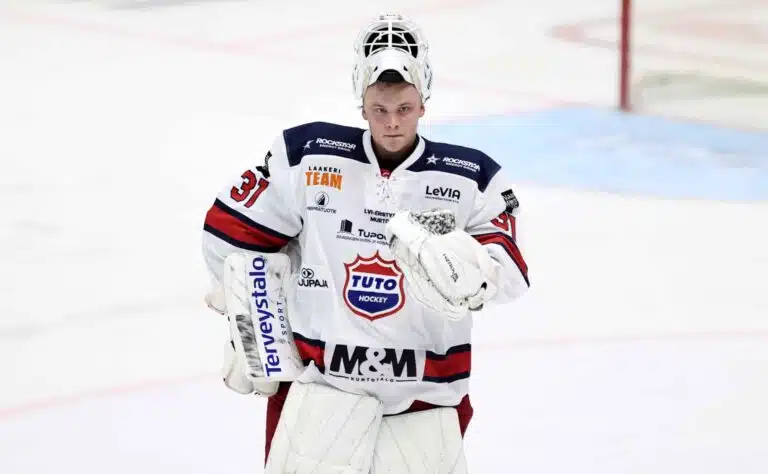 Suomalaisvahti ahtaalla Ruotsissa – siirtotakarajalla voi tapahtua