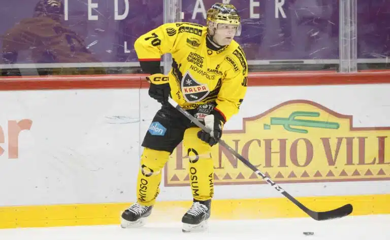 Teemu Hartikainen härskinä Espoossa – maalivahdeilta todellinen show