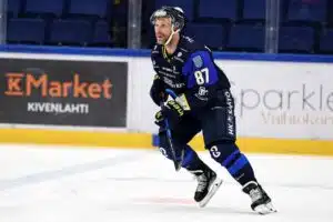 Jääkiekon olympiavoittaja palasi Liiga-kaukaloon – tässä tulos