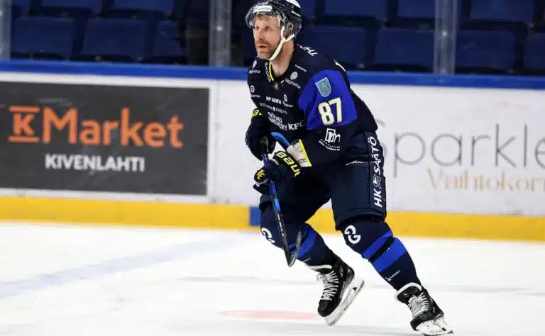 Jääkiekon olympiavoittaja palasi Liiga-kaukaloon – tässä tulos