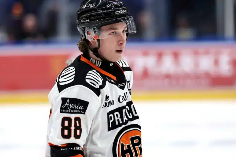 Shokkitieto Hämeenlinnasta – supertähti edelleen sivussa