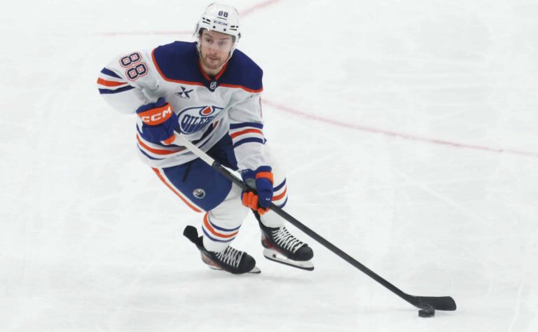 Kanadalainen NHL-tähti on kaupan