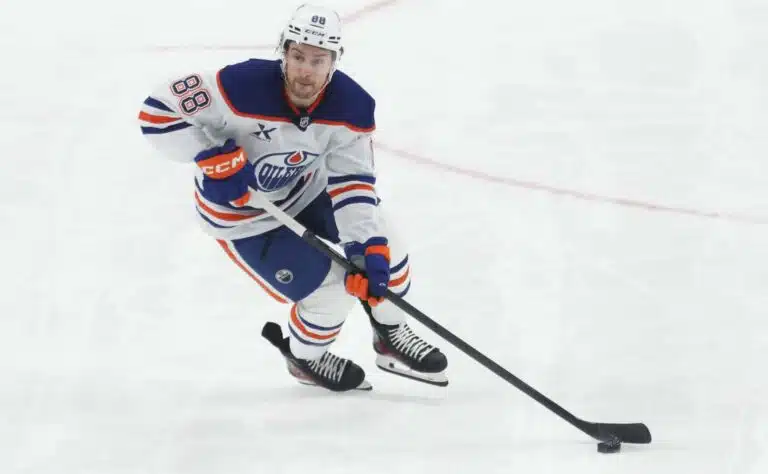 Kanadalainen NHL-tähti on kaupan