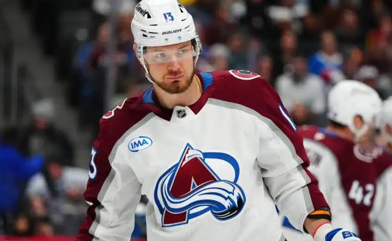 Colorado Avalanchen tähtihyökkääjä loukkaantui auto-onnettomuudessa