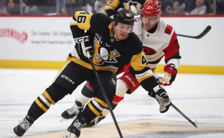 Nyt tärähti Ville Koivuselle karmea tieto – Pittsburgh kiinnitti ikitaistelijan