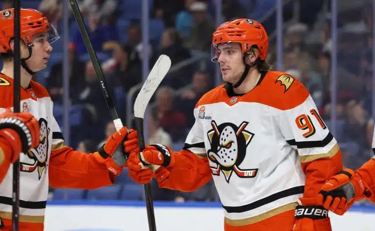 Ruotsin olympiajoukkueen potentiaalinen ykkössentteri leikkaukseen