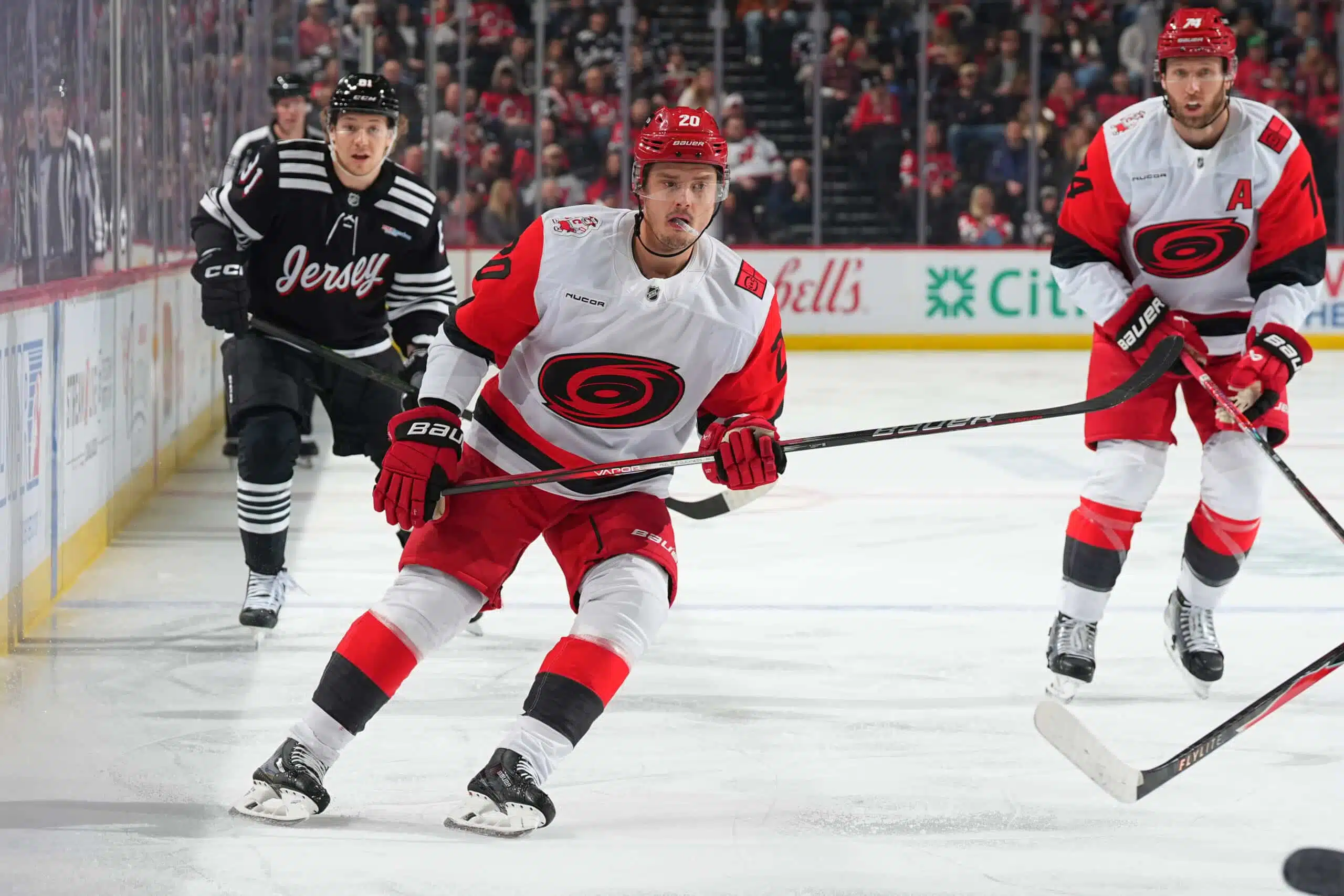 Sebastian Aho pelaa NHL:ää Suomessa syksyllä – liput pian myynnissä