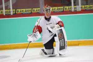 Toisen polven suomalaisvahdin kiertolaisuus ohi – koti pysyy ulkomailla