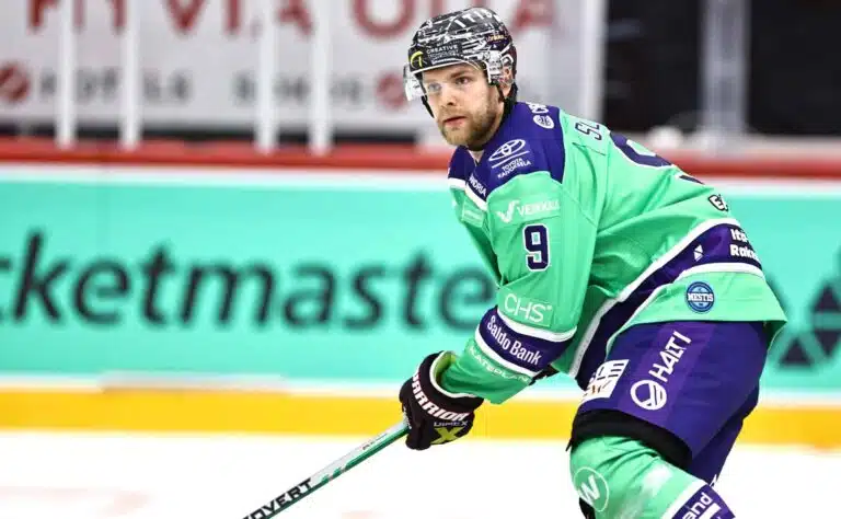 Lähde: Suomalaispomo vie Jokerit-hyökkääjän kesken kauden ulkomaille