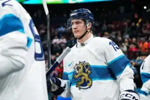 Anton Lundell tyrmää NHL:ssä valloillaan olevan taikauskon