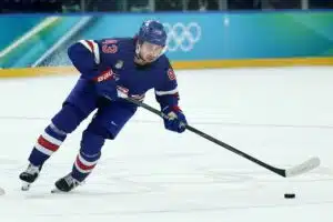 Pulinat pois – tässä on NHL:n paras puolustaja
