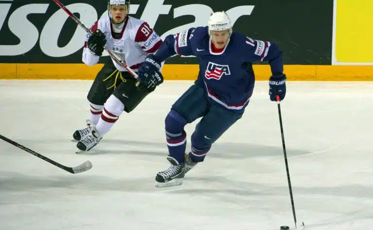 Nyt jysähti – NHL-seura aloitti tyhjennysmyynnit odottamattomalla siirrolla