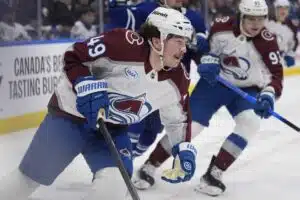 Pittsburgh Penguins ja Colorado Avalanche vaihtoivat runkopakkejaan