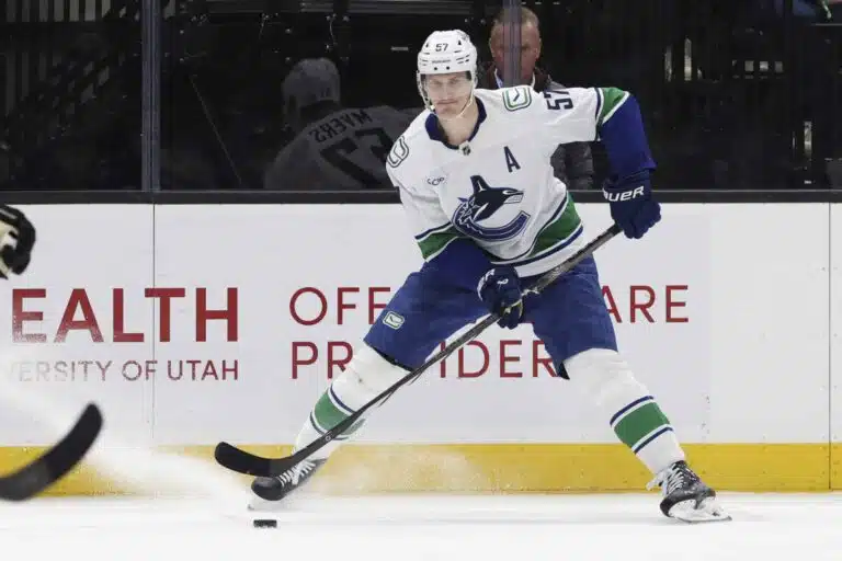 Lähde: NHL-konkarista on tehty treiditarjous