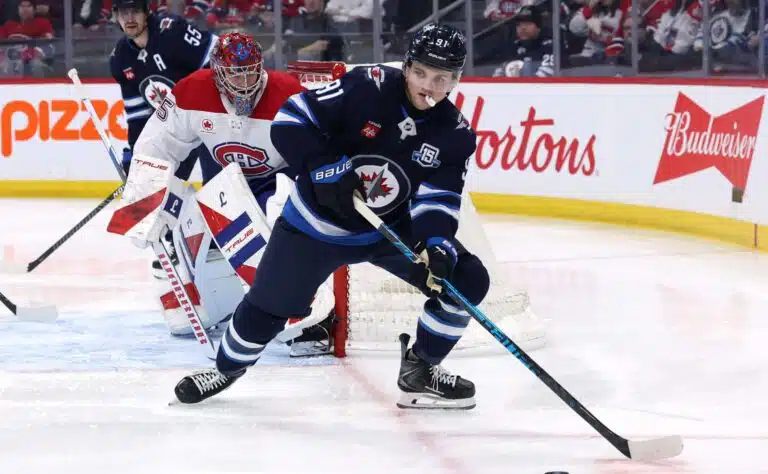 Heikkoa NHL-kautta pelaava ex-superlupaus treidihuhuissa