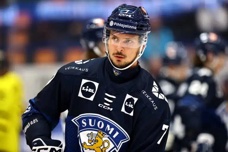 SHL-joukkue vapautti suomalaiskaksikon etsimään uutta työnantajaa