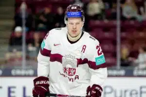 NHL:n kykyjenetsijäkeskus jakoi palkinnon Jukureiden Alberts Smitsille