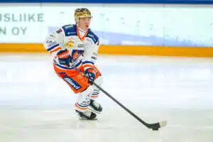 Tapparan supertähti vaikuttui NHL-paidasta