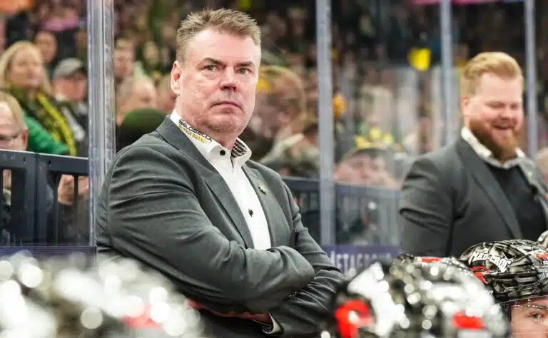 Liigan pudotuspelit käynnistyy – jääkiekkosivusto antoi rajut arviot