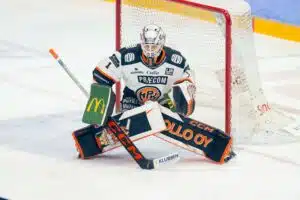 Mikko Manner ylisti HPK:n sankaria – ”Henkisesti vahva kaveri”