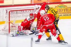 Ässille huolestuttava uutinen supertärkeän ottelun alla