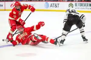 Suomalaislupaus veitsenterällä – NHL- vai Liiga-sopimus?