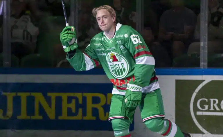 Lähde: 20-vuotias puolustajalupaus Liigaan