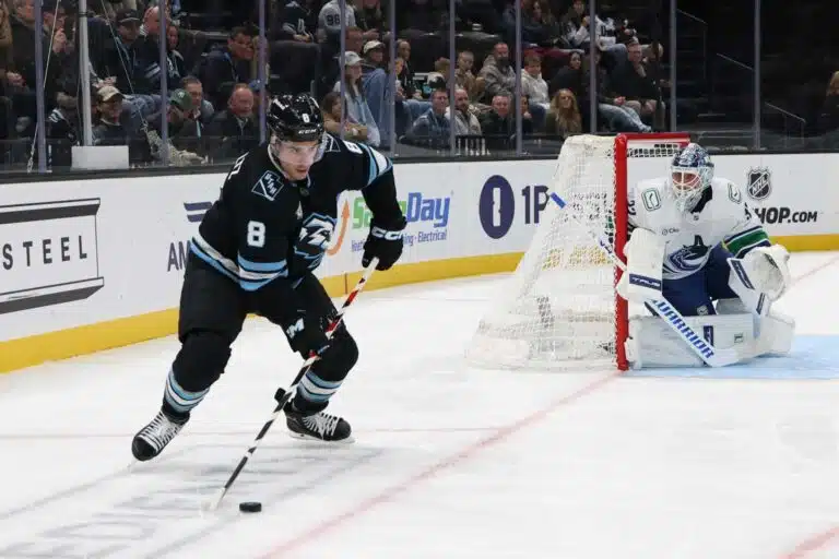 Siirtohuhut seis – NHL-hyökkääjälle tärähti muhkea tilipäivä