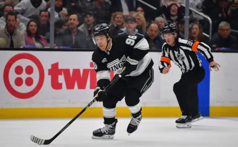 Lisää kylmää vettä niskaan – jättisatsauksia tehneelle NHL-seuralle jobinpostia