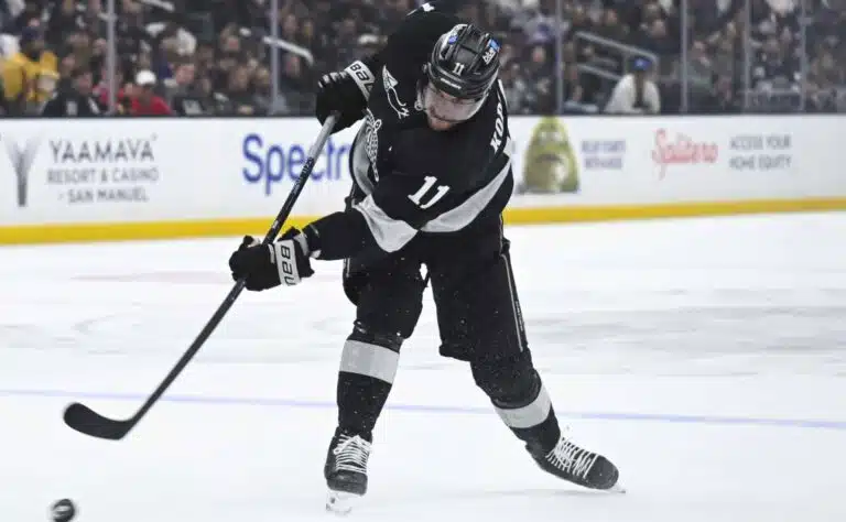 Anze Kopitarilta hurja saavutus jäähyväiskaudellaan