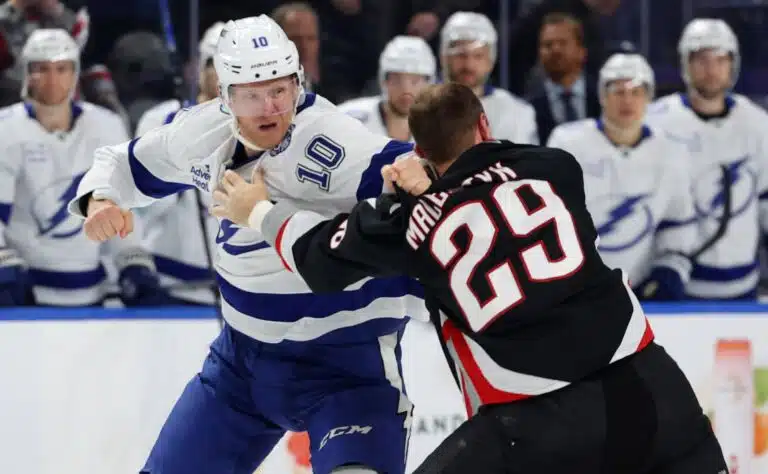 NHL-ottelusta täysi sirkus – vastaavaa ei ole nähty yli 30 vuoteen