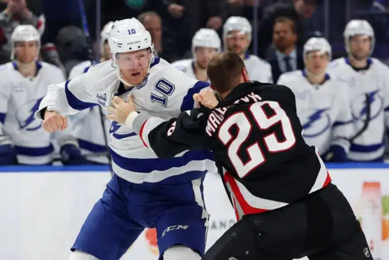 NHL-ottelusta täysi sirkus – vastaavaa ei ole nähty yli 30 vuoteen