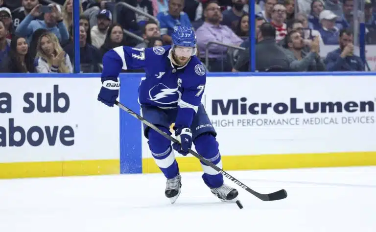 Victor Hedman tauolle – tilanne huolestuttaa