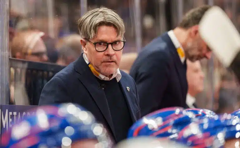 Lähde: Liiga-apuluotsi SHL:ään päävalmentajaksi