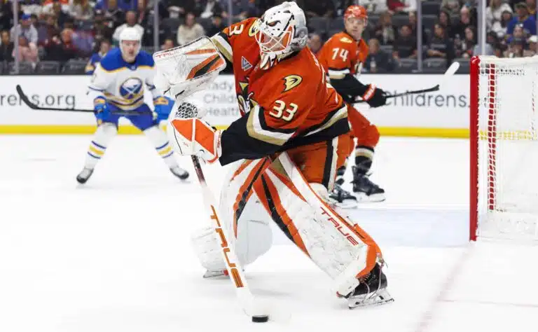 Ville Husso puhuu – tällaista on olla kakkosvahti NHL:n pudotuspeleissä