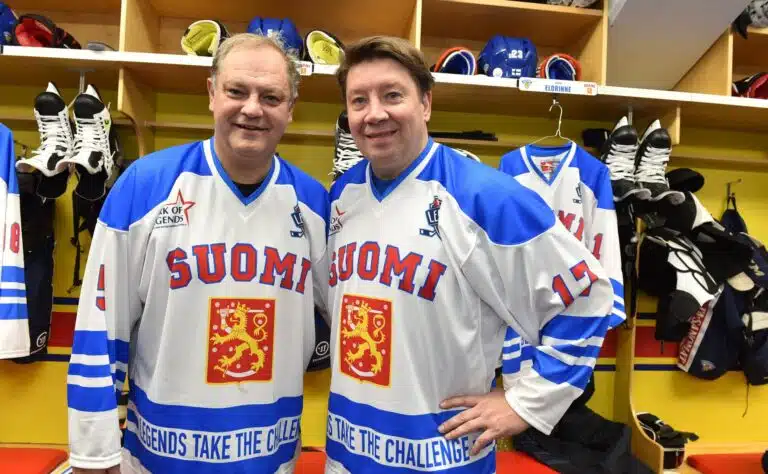 Esa Tikkaselta ukaasi NHL-kiekolle – ”Ei ole muuta vaihtoehtoa”