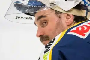 Kulta-Leijona Frans Tuohimaa torjui joukkueensa SHL:ään 25 vuoden tauon jälkeen