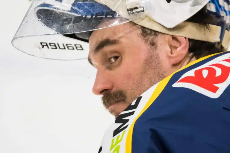 Kulta-Leijona Frans Tuohimaa torjui joukkueensa SHL:ään 25 vuoden tauon jälkeen