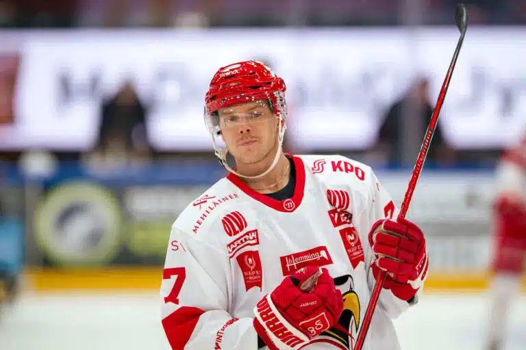 Lähde: Entinen Liiga-floppi herättää taas suurta kiinnostusta Suomessa