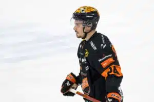 Lähde: Ruotsissa loistanutta suomalaispakkia tavoitellaan Liigaan