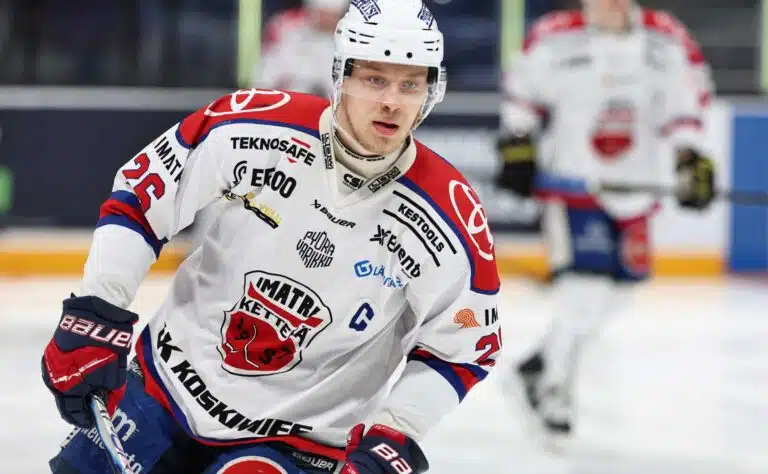 Ketterältä päivitys Liiga-lisenssihakemuksesta