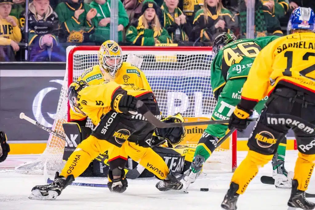 Liiga pyörsi viime hetkellä päätöksensä