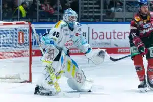 Urheilucast: Pelicans naaraamassa nimekästä kirittäjää Patrik Bartosakille